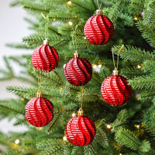 6-Piece Christmas Baubles Set – Glass & Shatterproof,