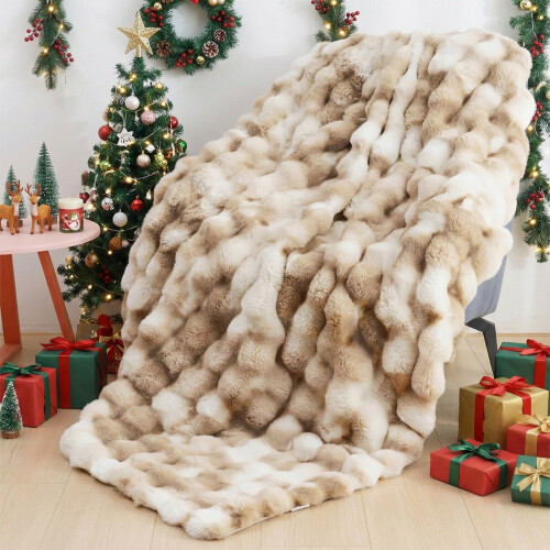 Faux Fur Throw Blanket 60 x 80 in Bubble Design