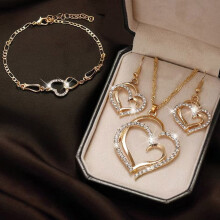 Romantische sieradenset met hartjes van legering: hanger, oorbellen en armband voor vrouwen – perfect cadeau voor een stel voor een jubileum,