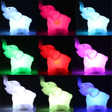 Lampa Gleoite LED7Dath atá ag Athrú i gCruth Eilifint, Maisiúcháin Baile Seomra Leapa Oíche, Bronntanas (Bán)