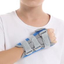 Lasten rannetuki lastalla nyrjähdyksiin, venähdyksiin, jännetulehdukseen, rannekanavaoireyhtymään ja nuoruusiän niveltulehdukseen – vasen