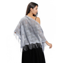 Xale triangular feminino de renda, ideal para noivas, com franjas florais e leve, perfeito para vestidos de festa.
