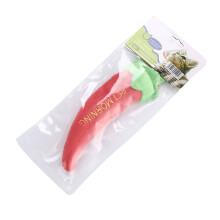 Kismacskáknak, kiscicáknak, puha sárgarépának, padlizsánnak, plüssnek, macskamentának, zápfognak, rágójáték (chili)