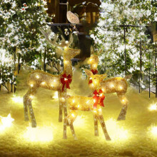 Ensemble lumineux de trois cerfs de Noël, décoration extérieure avec lumières LED, pour jardin et cour.