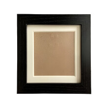 Enkel, utsøkt fotoramme av trepinne som viser frem bilder av vakre liv, 12,5x12,5 cm