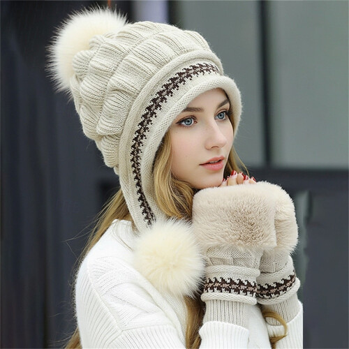 Knitted Trapper Hat with Bobble – Windproof Winter Hat