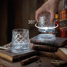 Forgatható kristály whiskyspohár 360-ban