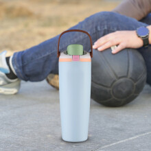 30-Unzen-Edelstahl-Vakuum-Wasserflasche mit Doppelverschluss