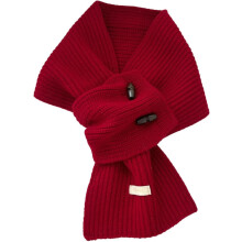 Cachecol feminino de inverno em pura lã com botões de madeira.
