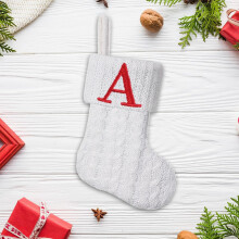 Mini grön stickad strumpa, 20 cm, broderad med initialmonogram, julgransprydnadshängande – kompatibel med A–Ö