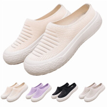 Tênis feminino estilo mocassim, com bico largo, leve e respirável, ideal para o verão. Confortável e com sola antiderrapante.