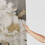 Cortina de chuveiro com flores brancas e folhas douradas, 175 x 183 cm (69 x 72 polegadas) 3