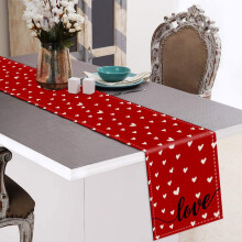 Chemin de table rouge en forme de cœur pour la Saint-Valentin (13 x 72 pouces), idéal pour décorer une table de cuisine ou de salle à manger,