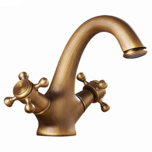 Faucet Bathroom Faucet Mixer in the Bathroom Washbasin Taps Mixer with Two Handles Deck Mounted Hot Cold Water