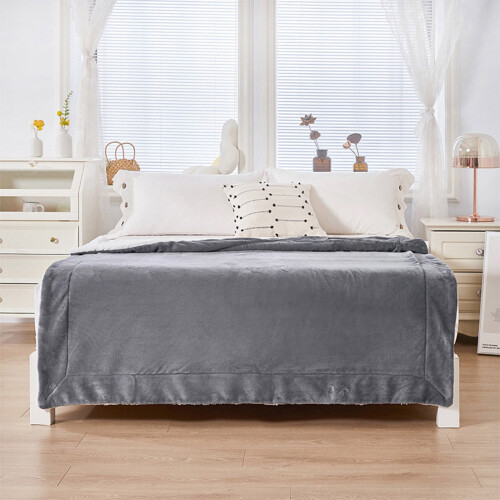 Lamb Wool Throw Blanket 100x150cm Ultra-Soft Lightweight 2