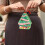 Recipiente de hojalata para guardar dulces navideños con asa 5