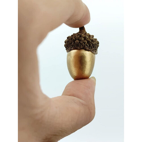 50 bellotas doradas artificiales con tapas naturales 2
