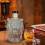 Whiskyflasche mit Löwenkopfmotiv (1 Stück) 8