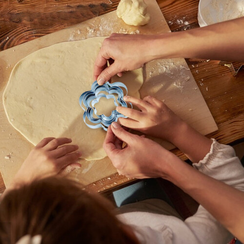 Stainless Steel Cookie Molds 5-Piece Set – Durable, Easy Clean, Compatible with All Baking Needs 2