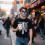 Πακέτο 16 σερβίτσιων μιας χρήσης για το Halloween: Πιάτα, ποτήρια και χαρτοπετσέτες με 6