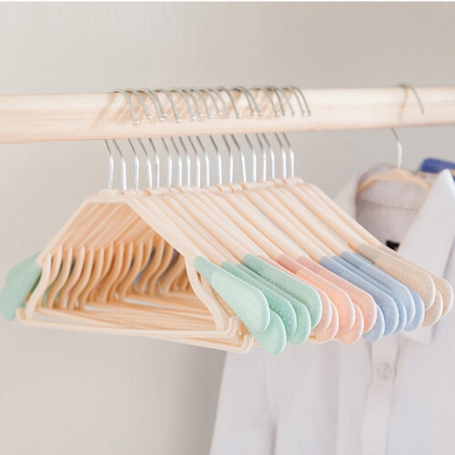Plastic & Metal Non-Slip Clothes Hangers (5 Pack) 2