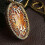 Colar feminino vintage com pingente oco de âmbar e corrente longa. 6