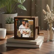 Photo Flipbook Frame, Hand-Cranked Animation Box, Personalized Mechanical Picture Page Turner, Flipbook Box with Light