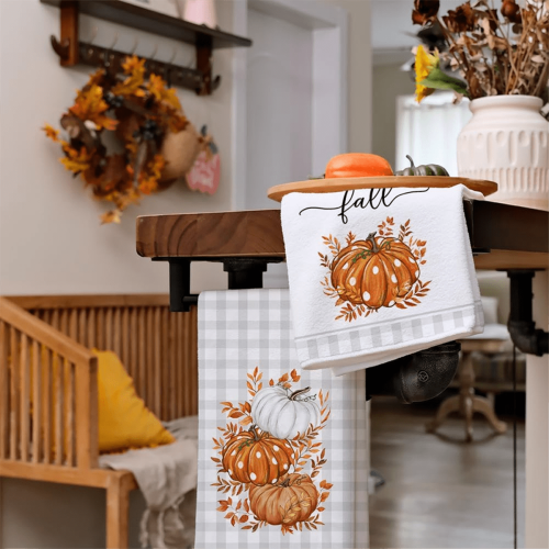 2 Pack Microfiber Fall Dish Towels, Orange Pumpkin Design 1