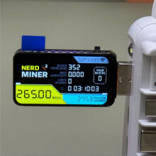 NerdMiner 260Kh/S USB Miner Thumb Bitcoins Miner Solo Lottery Miner met Minidisplay voor Luckyminer USB BTC Mining
