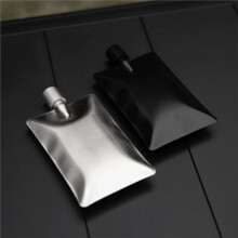 Stainless Steel 6 Oz Portable Wine Bottle Wave Shape Outdoor Travel Whiskey Vodka Wine Bottle Silvery