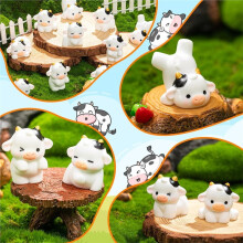 12 Krówek, Miniaturowe Figurki Krów z Żywicy, Miniaturowe Figurki Małych Zwierzątek, Urocze Ozdoby na Babeczki w Kształcie Krów Wróżek