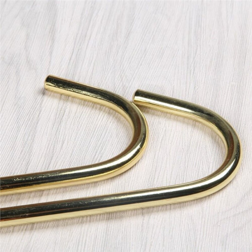 Pool Table Cue Holder, Cue Hook Bracket, Tripod Iron Hook for Placing Cue. 2