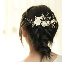 Elegant White Flower Wedding Hair Comb - Handmade