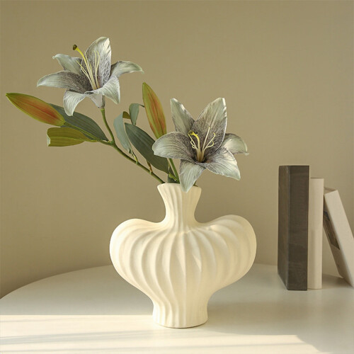 White Plastic Decorative Vase – Modern Small Flower Vase 1