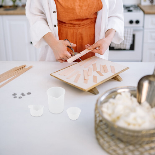 Epoxy resin measuring cup set with mixing stick 1