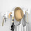 Perchero de pared blanco en forma de T con 5 ganchos 3