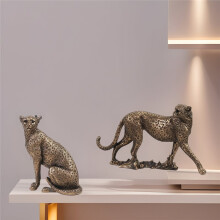 Modern Leopard Resin Sculpture Minimalist Panther Statue for Living Room Office Desk Elegant Animal Decor Art Piece A