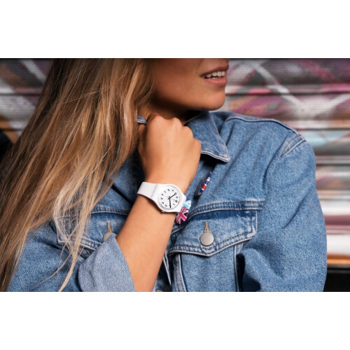Swatch Swatch Ladies Watch Something White GW194 2