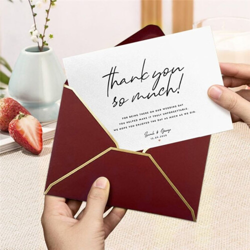 100 Envelopes de Convite A7 Borgonha com Borda Dourada, 5x7 Polegadas, Aba em V, Selagem Rápida - Perfeitos para Ocasiões Especiais 1