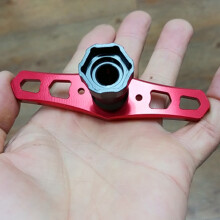 1x 17mm HEX Nuts Installation Tools Sleeve for HSP & 4Pcs Wheel Axles for A949/A959/A969/A979/K929