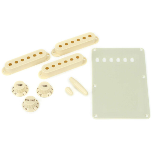 Fender Fender Accessory Kit - Stratocaster - Aged White