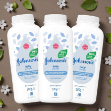 Johnson's Baby Powder 600g (3 x 200g Multipack) - Mild & Gentle Formula for Deli
