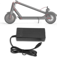 Cargador para patinete eléctrico Xiaomi Mija/Ninebot de 42 V y 2 A - Hobby Tech