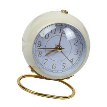 Reloj de escritorio de metal beige pequeño 1x pila AA, silencioso
