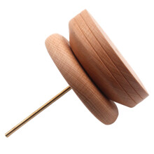 Handige Beige Wooden Spool Rack Voor Borduur- En Breidraad