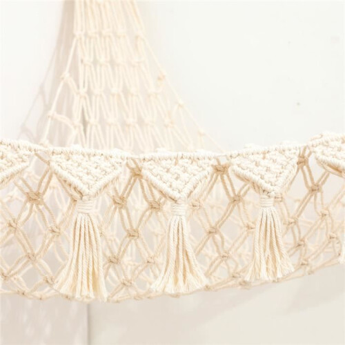 Plush Hammock - Brand - Model - Feature 1 - Feature 2 - Feature 3 2