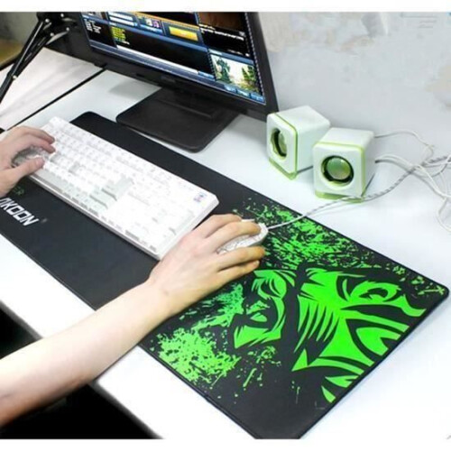 Razer Gaming Mouse Pad, Ανθεκτικό και Γρήγορο, Συμβατό με Όλα τα Μοντέλα (90 x 40 x 3 cm) 1