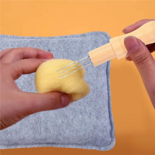 2 Set Felting Pad with Needles, Eco-Friendly Practical Felting Supplies for Beginners Crochet Knitting Projects Kit Tool