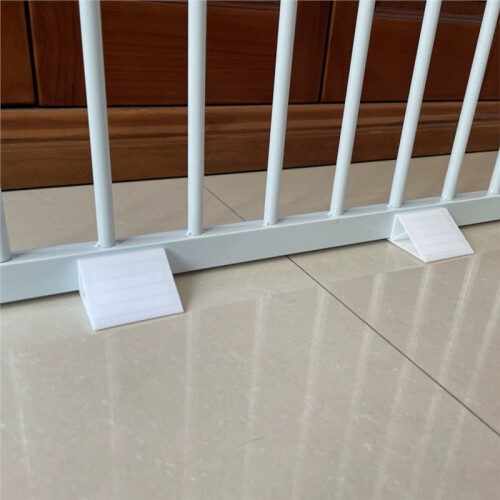 Gate Fence Support Feet Plastic Triangular Isolation Fence Reinforcement Accessories Freestanding Dog Gate Fence Panel 2