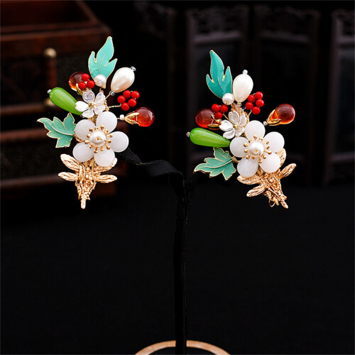 (1) Elegante Blumenhaarschmuck mit Quaste 2